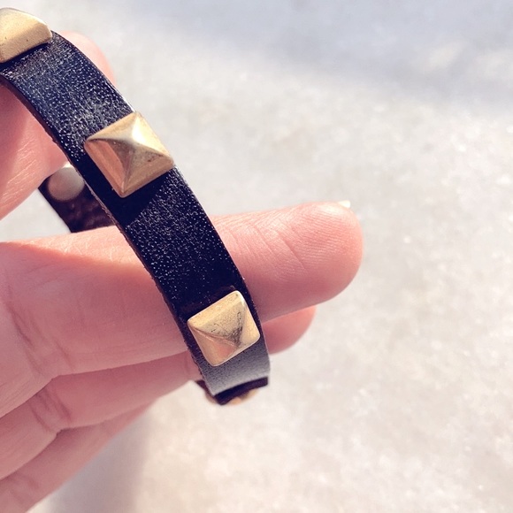 Original Vita Fede Black Leather Gold Rhombus Pyramid Spike Studded Bracelet